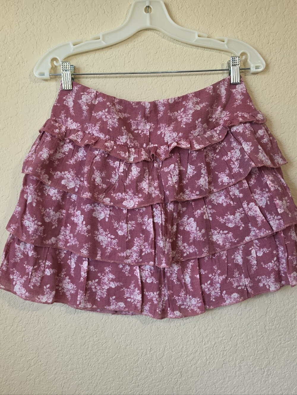 Altar'd State Dusty Pink Floral Tiered Ruffle Mini Skirt Size M